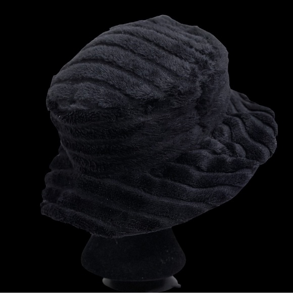 Handmade Black Velvet Reversible Bucket Hat - Picture 3 of 10